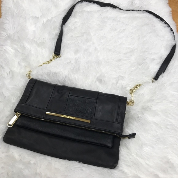 Steve Madden Handbags - {Steve Madden} Black Leather Cross Body Bag